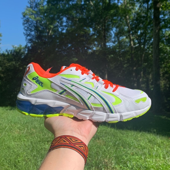 ASICS - Picture 1 of 6